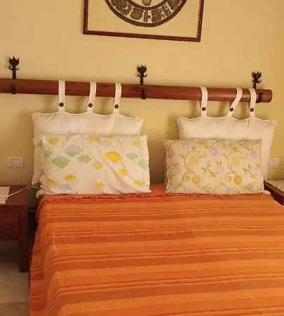 Casa Con Piscina Lu Fraili 펜션